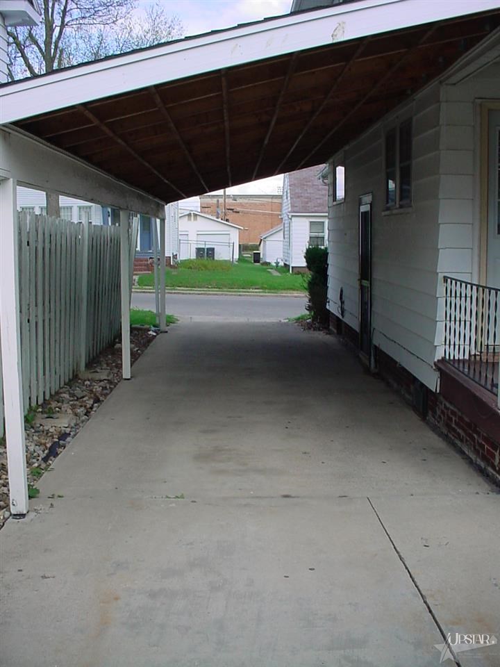 3306 S Harrison St, Fort Wayne, IN 46807 photo 4