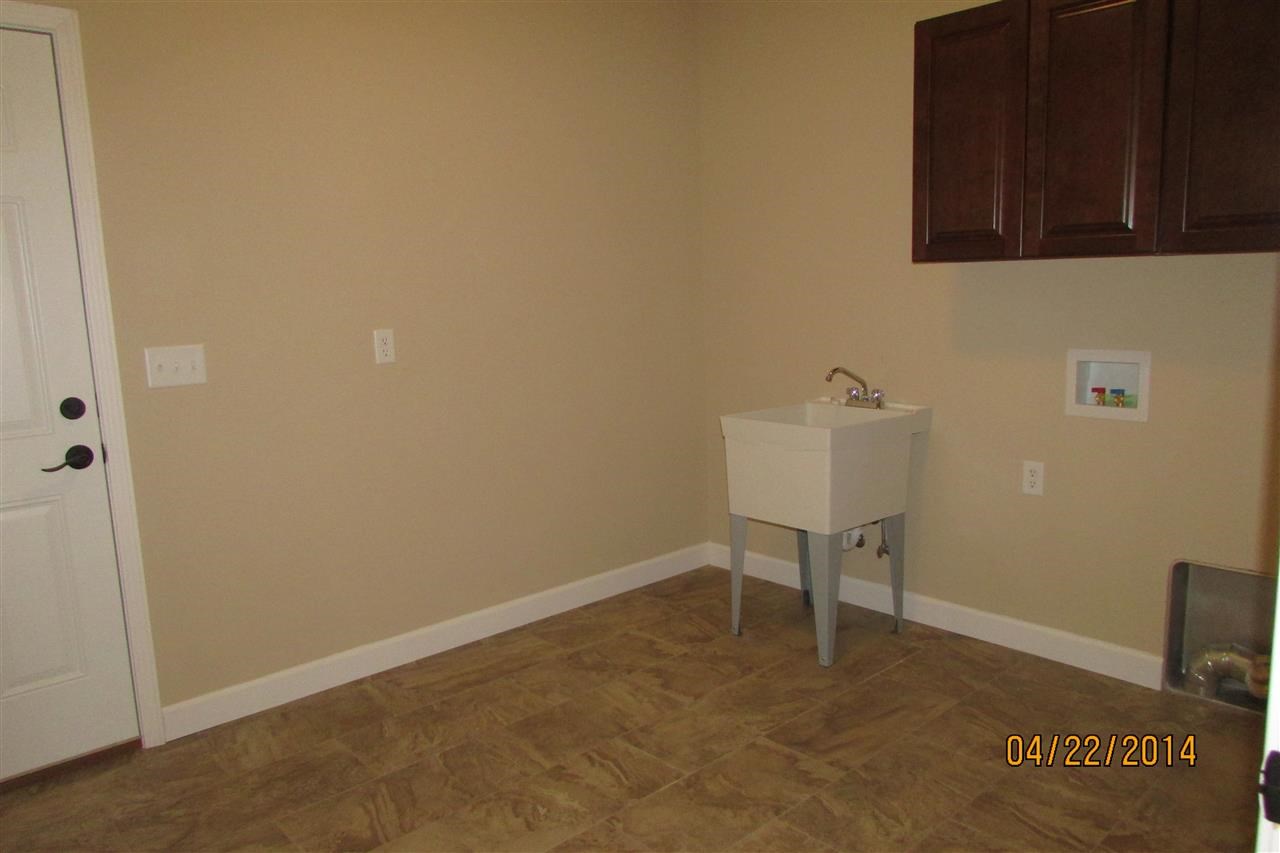 10301 Club House Dr, Evansville, IN 47725 photo 17