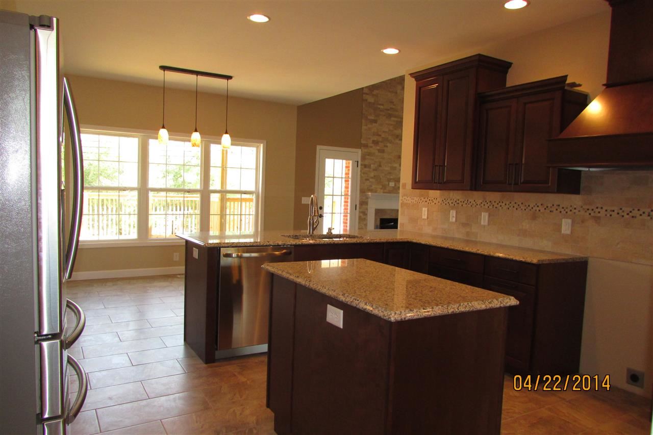 10301 Club House Dr, Evansville, IN 47725 photo 4