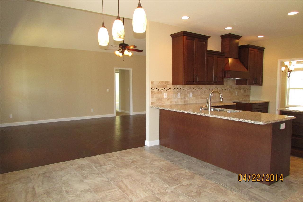 10301 Club House Dr, Evansville, IN 47725 photo 6