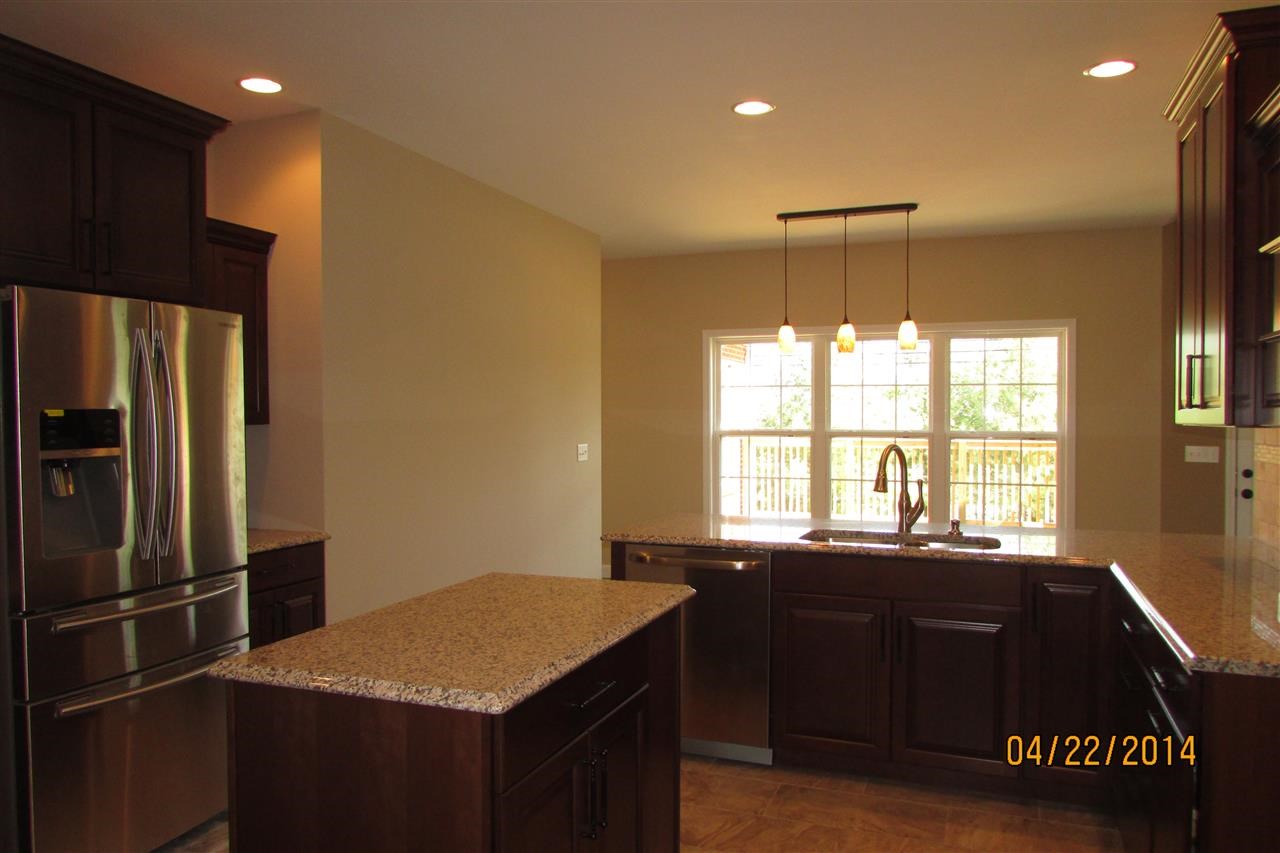 10301 Club House Dr, Evansville, IN 47725 photo 5