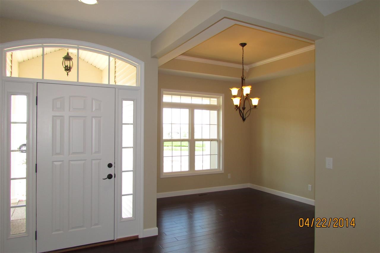 10301 Club House Dr, Evansville, IN 47725 photo 3