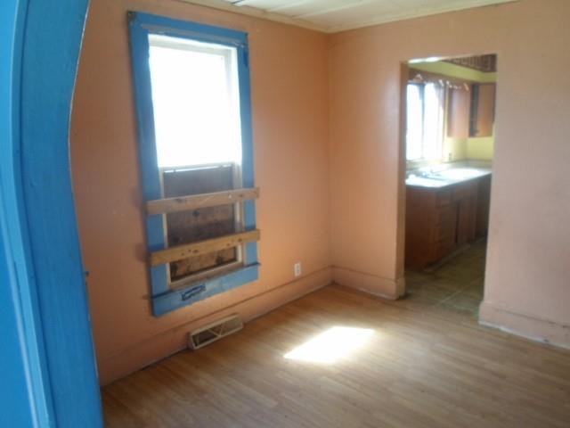 718 Jay St, Ligonier, IN 46767 photo 5