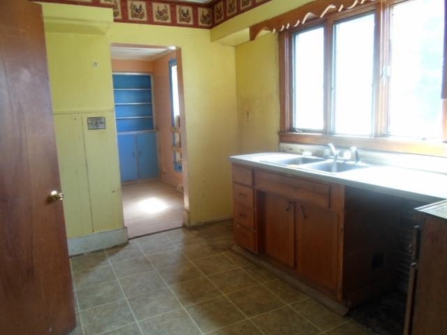 718 Jay St, Ligonier, IN 46767 photo 9