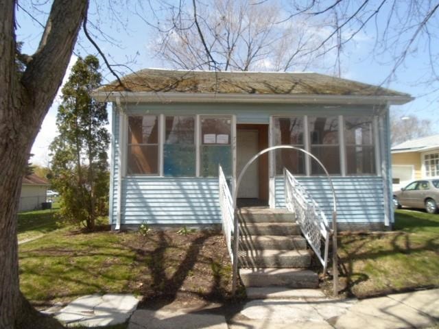 718 Jay St, Ligonier, IN 46767 photo 1