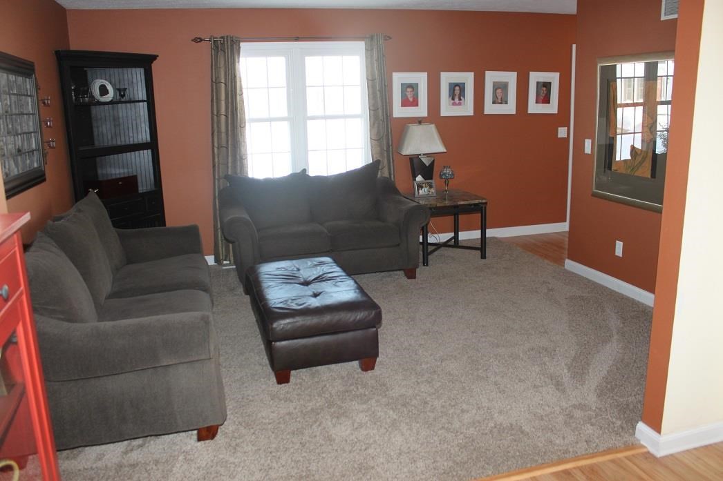 4217 Sail Dr, Mishawaka, IN 46544 photo 2