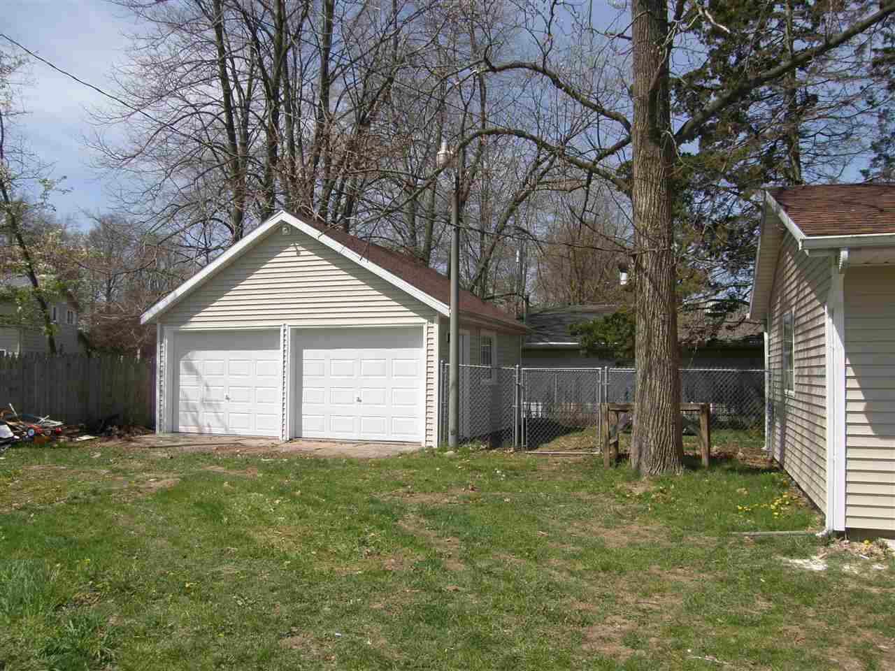 1217 Superior Dr, Auburn, IN 46706 photo 3