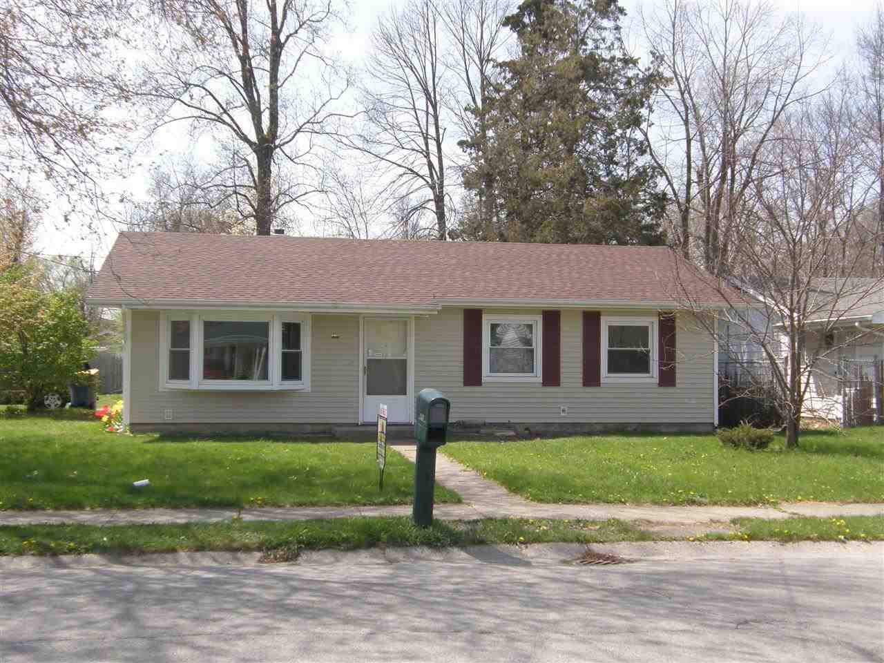 1217 Superior Dr, Auburn, IN 46706 photo 1