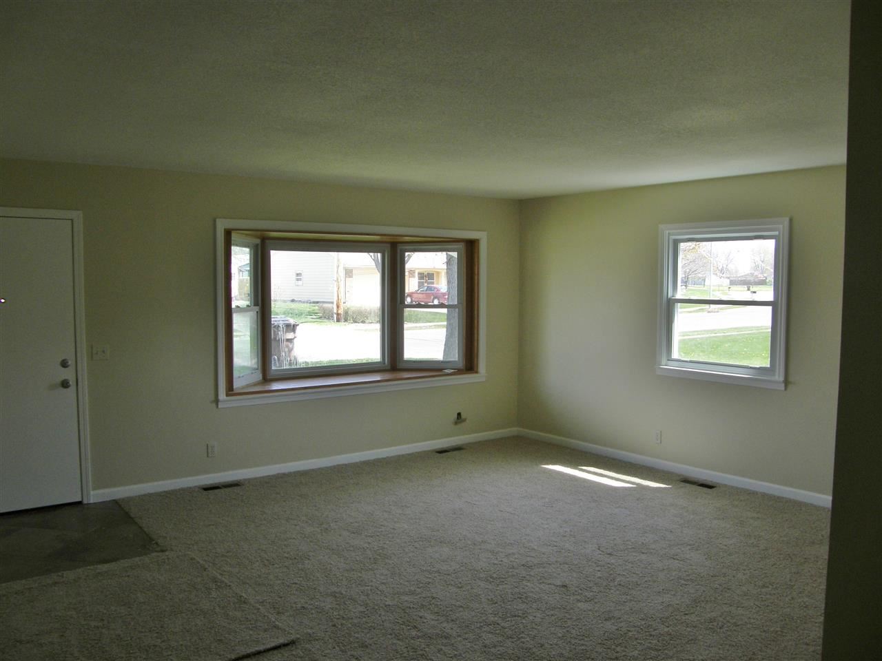 1217 Superior Dr, Auburn, IN 46706 photo 5