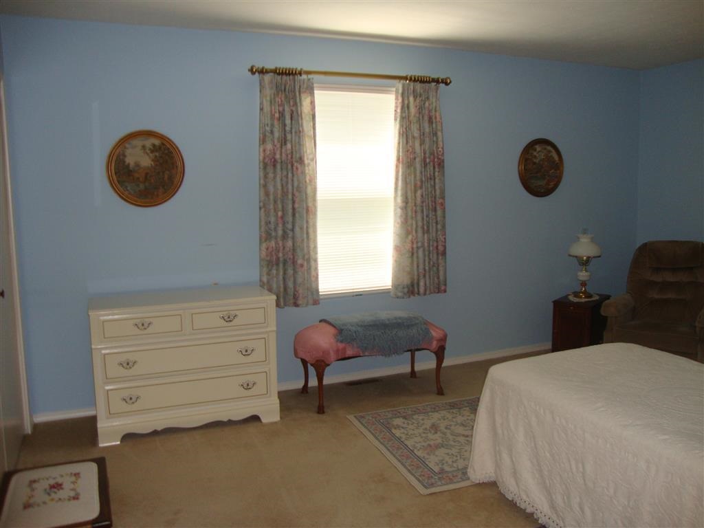 1037 Wheatstone Dr, Mishawaka, IN 46544 photo 8