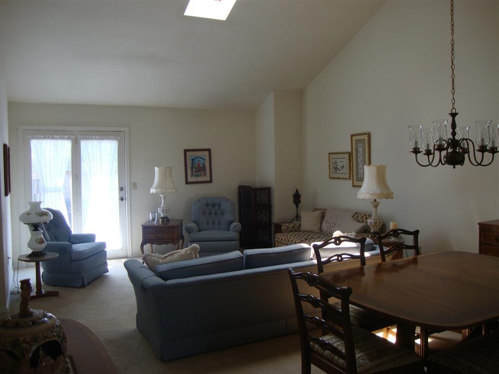 1037 Wheatstone Dr, Mishawaka, IN 46544 photo 2