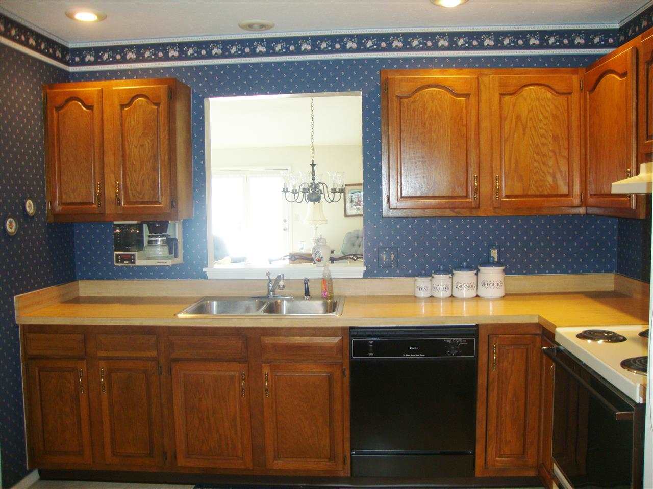 1037 Wheatstone Dr, Mishawaka, IN 46544 photo 5
