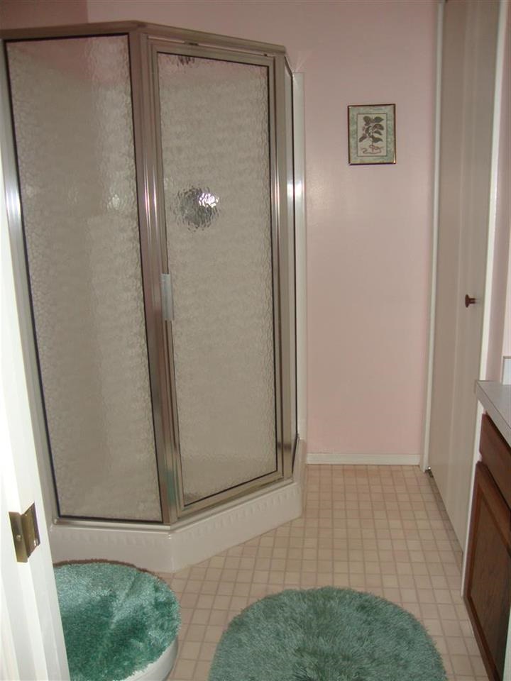 1037 Wheatstone Dr, Mishawaka, IN 46544 photo 12