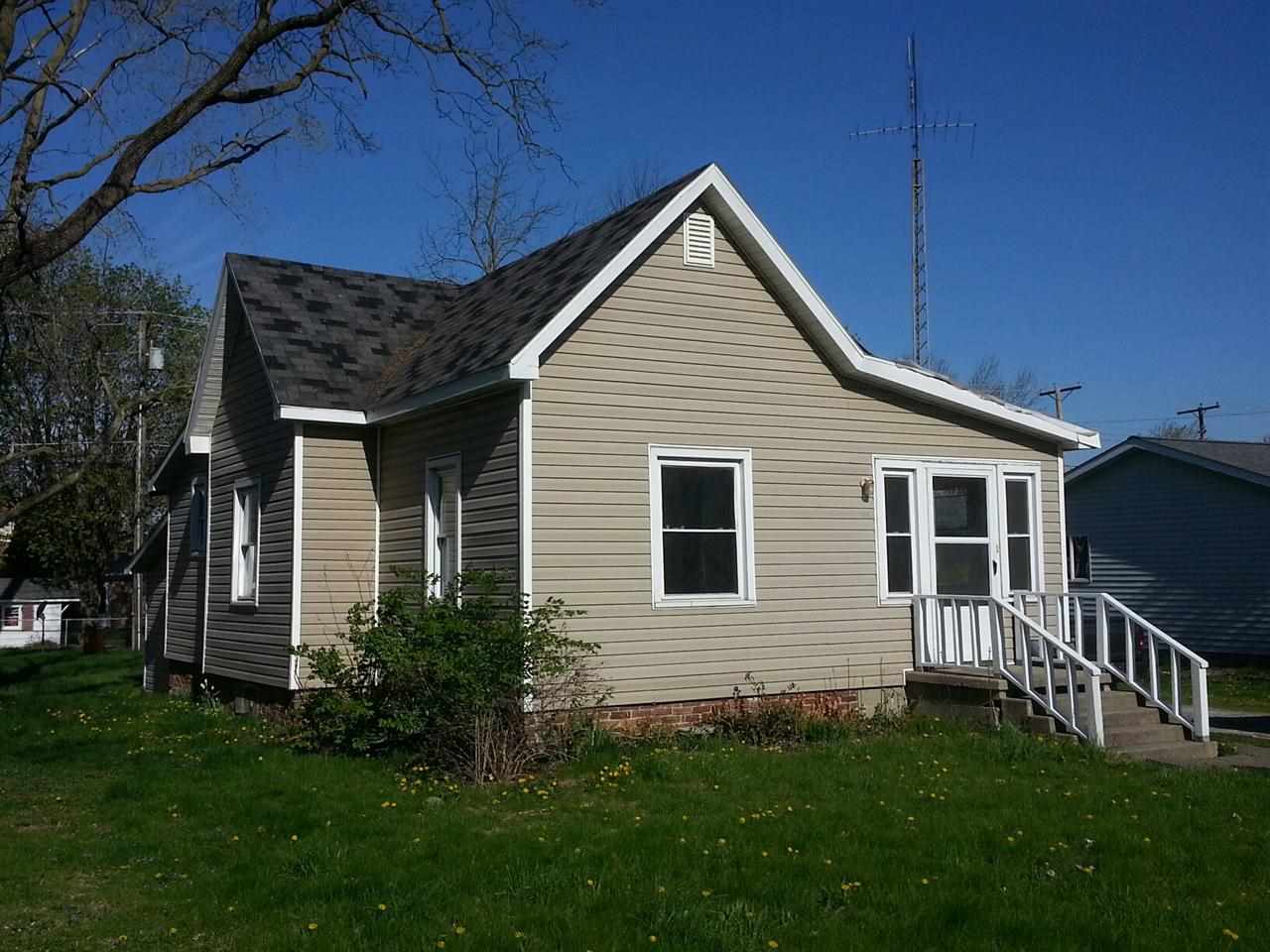 1440 S Main St, Upland, IN 46989 photo 1