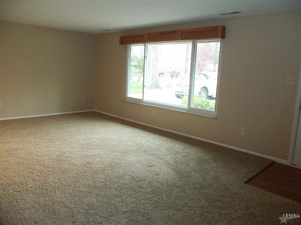 4504 Highwood Dr, Fort Wayne, IN 46815 photo 7