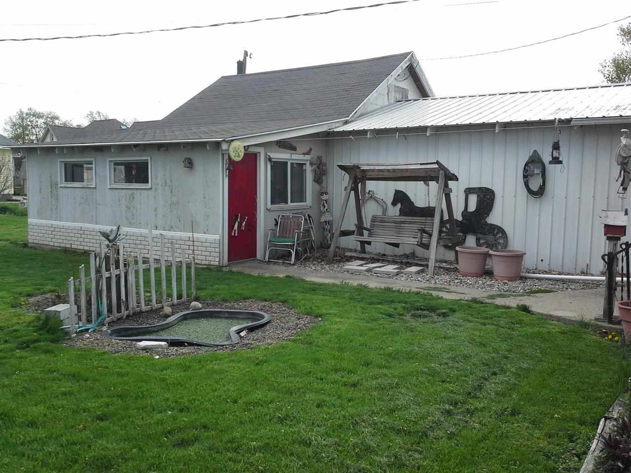 109 E Lincoln St, Kentland, IN 47951 photo 9