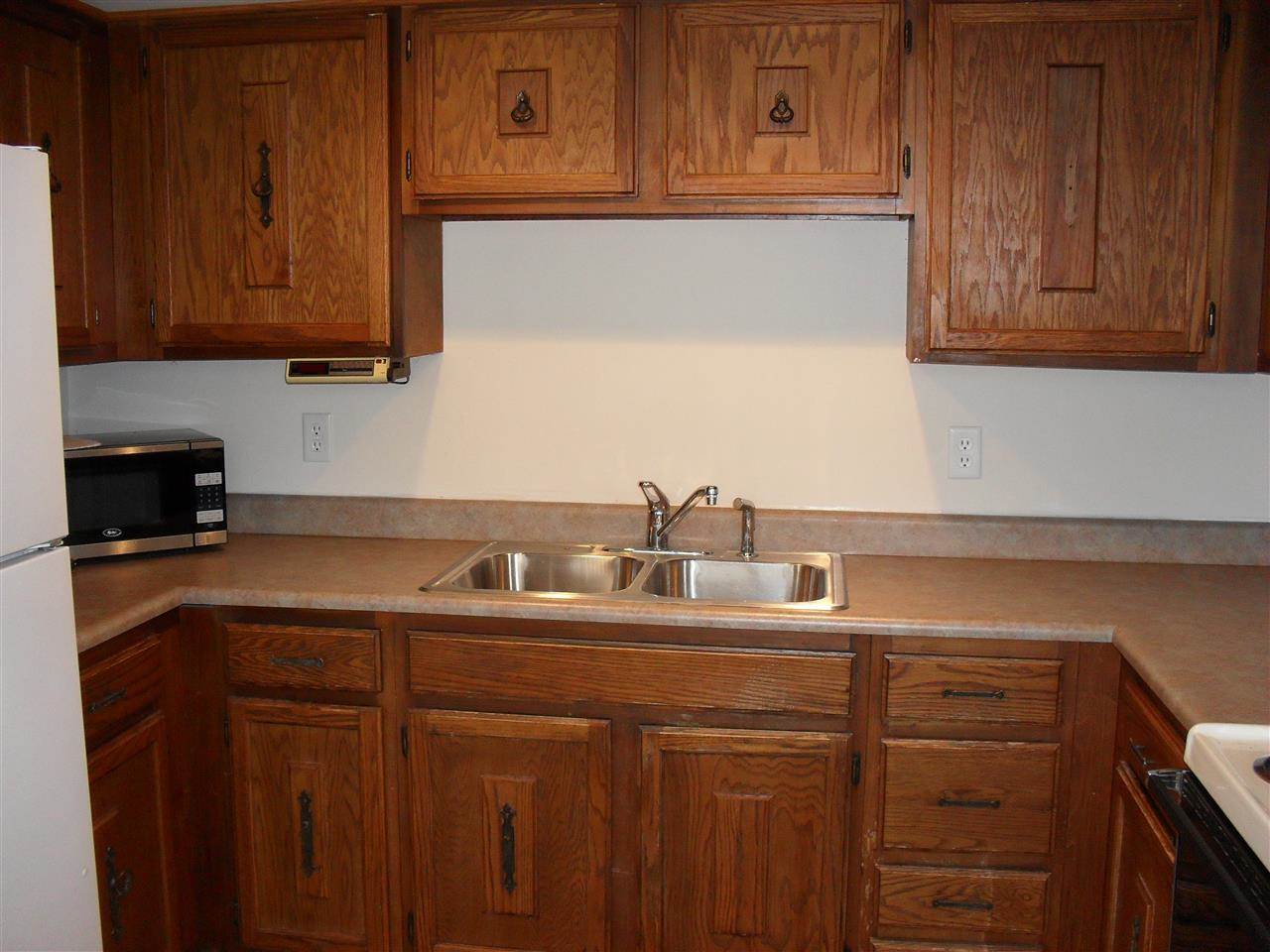 702 Prather St, Burlington, IN 46915 photo 3