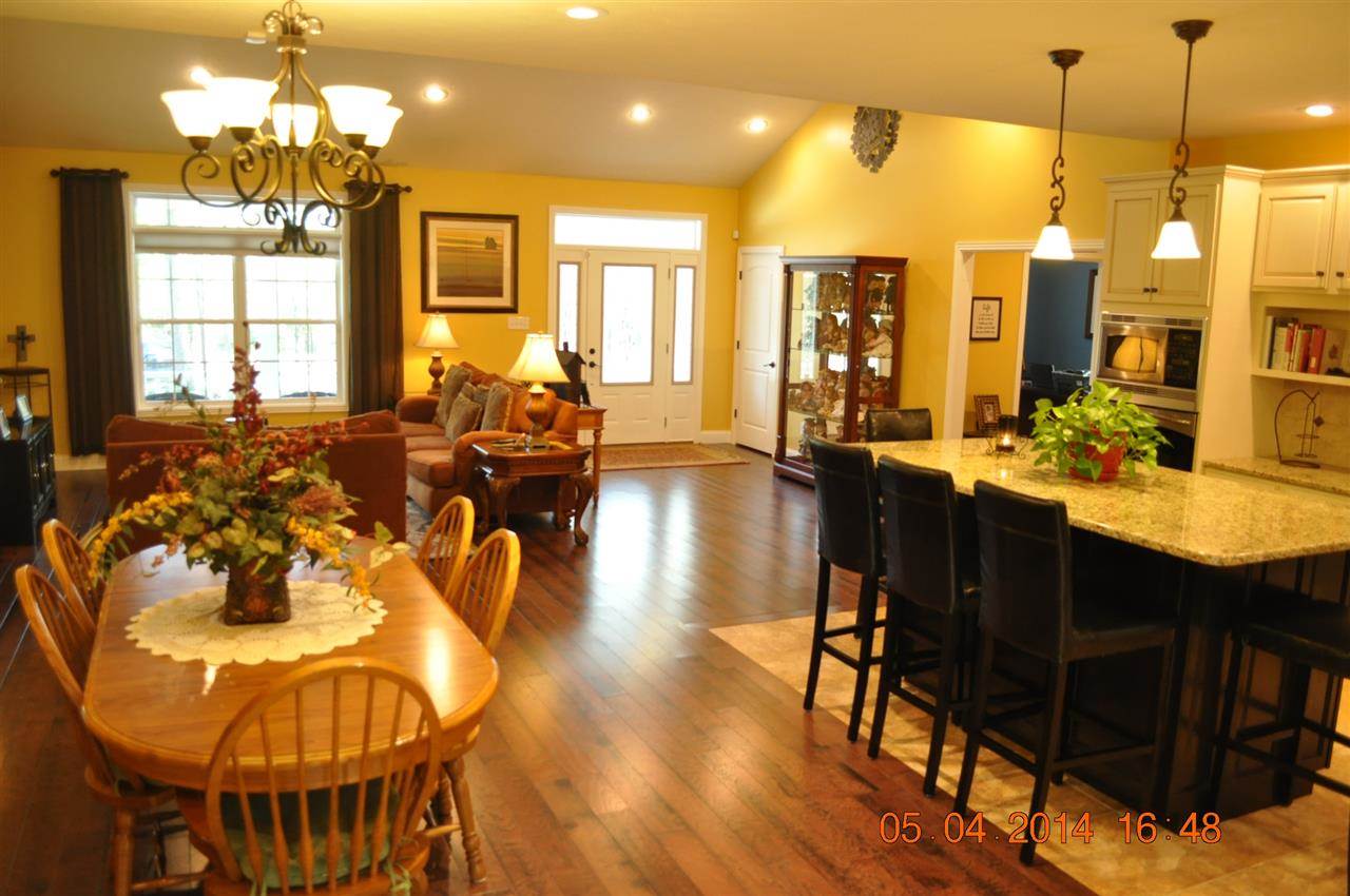 692 E Cr 1250 N, Chrisney, IN 47611 photo 3
