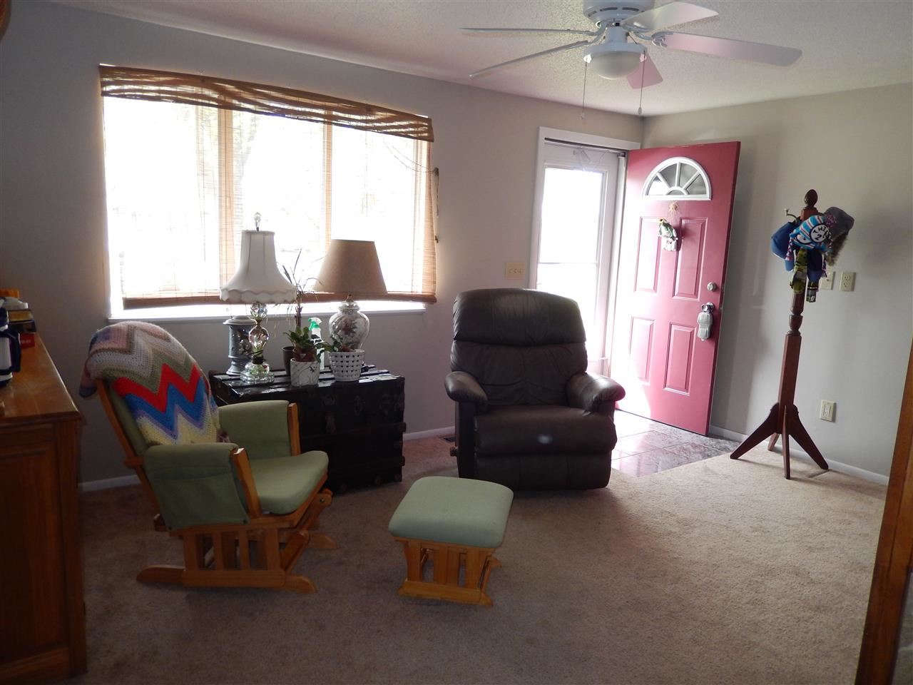 6126 Becker Dr, Fort Wayne, IN 46835 photo 2