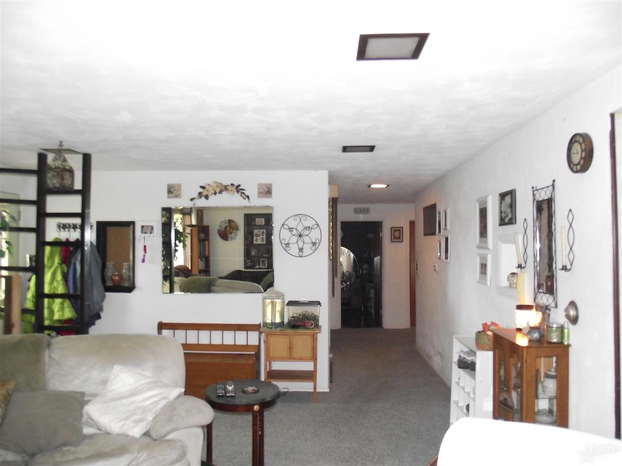 8024 Rothman Rd, Fort Wayne, IN 46835 photo 3