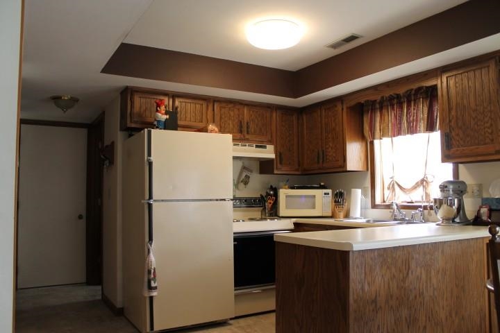 1729 Briar Fence Ln, Fort Wayne, IN 46804 photo 2