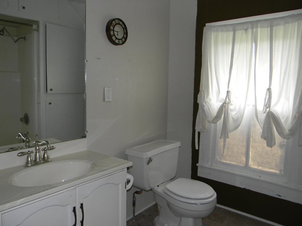 710 Hawpatch St, Lagrange, IN 46761 photo 17