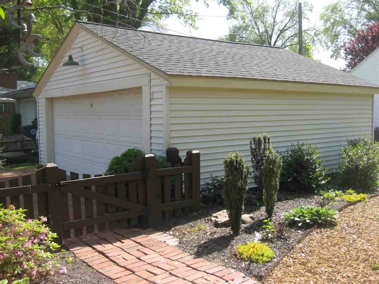3319 E Mulberry St, Evansville, IN 47714 photo 27