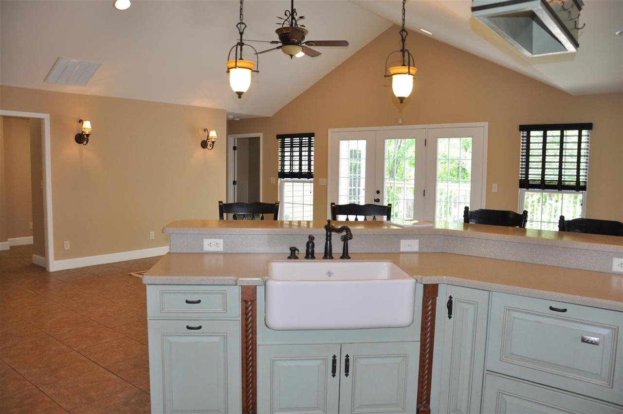 3126 Fawn Hill Dr, Evansville, IN 47711 photo 7