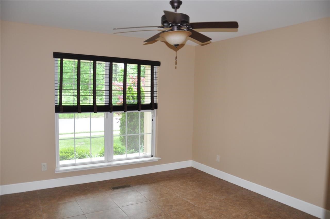 3126 Fawn Hill Dr, Evansville, IN 47711 photo 16