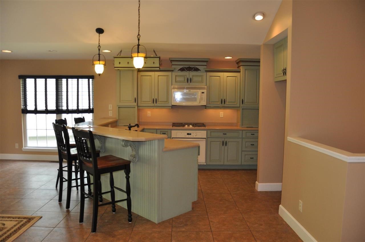 3126 Fawn Hill Dr, Evansville, IN 47711 photo 6