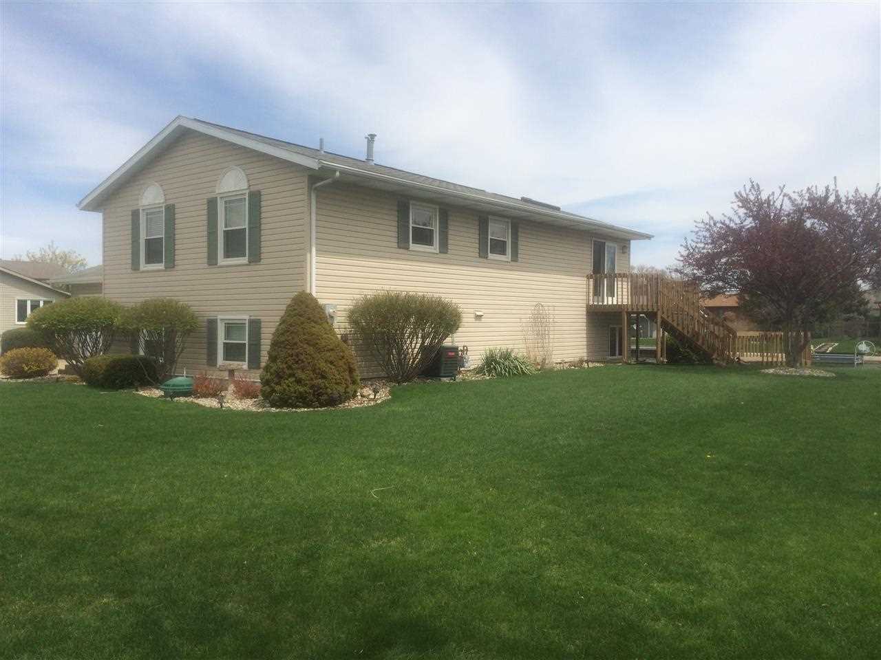 51024 Beach Dr, Elkhart, IN 46514 photo 4