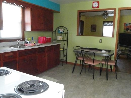 319 Walker Ave, Evansville, IN 47712 photo 2