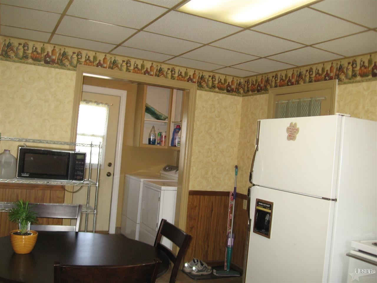 208 W Ellsworth St, Columbia City, IN 46725 photo 6