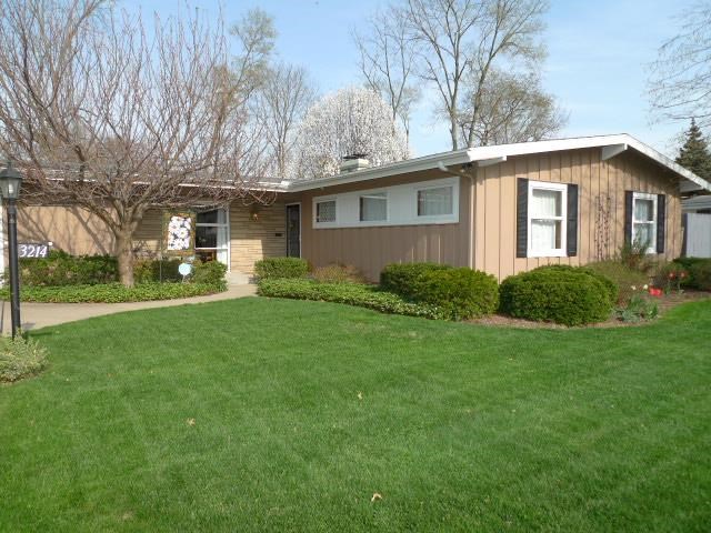 3214 Springbrook Dr, South Bend, IN 46614 photo 1