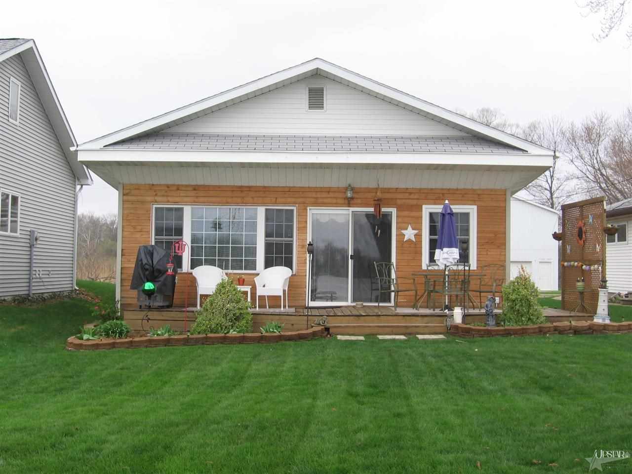 5275 S Highpoint Dr, Albion, IN 46701 photo 1
