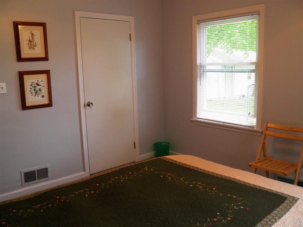 1021 N Spring St, Evansville, IN 47711 photo 17