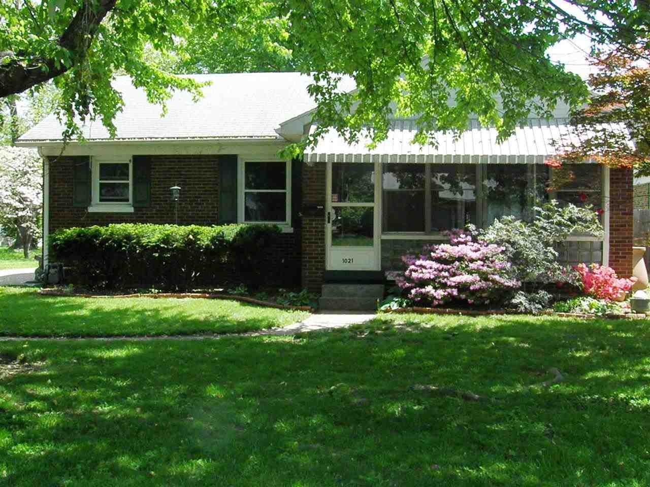 1021 N Spring St, Evansville, IN 47711 photo 2