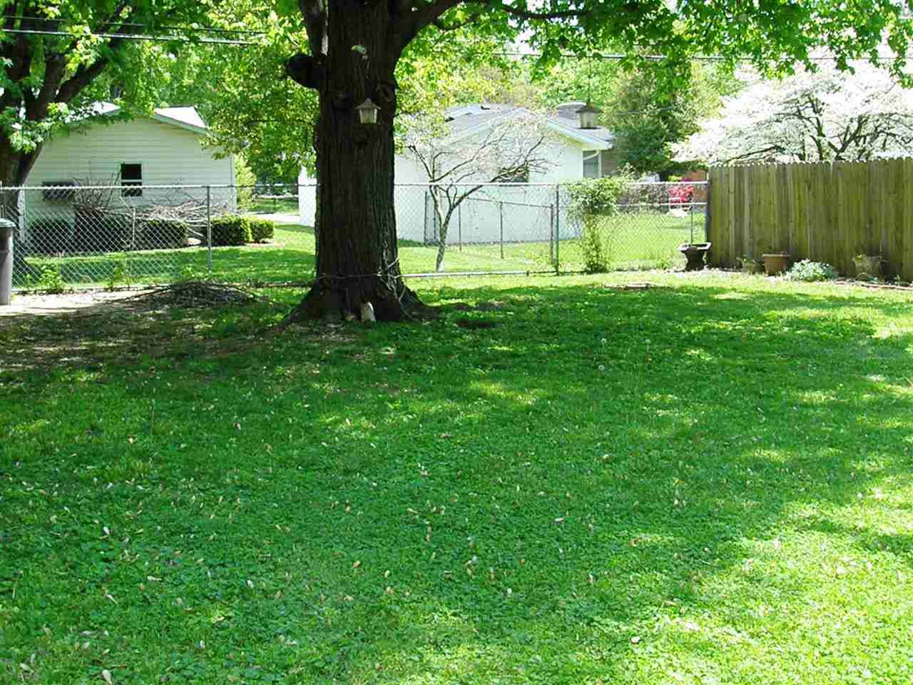1021 N Spring St, Evansville, IN 47711 photo 25