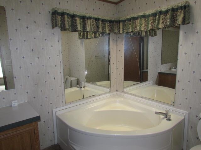 6915 Midway Dr, Poseyville, IN 47633 photo 9