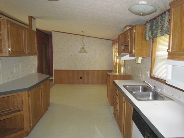 6915 Midway Dr, Poseyville, IN 47633 photo 3