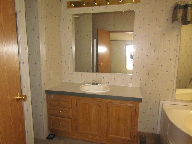 6915 Midway Dr, Poseyville, IN 47633 photo 10