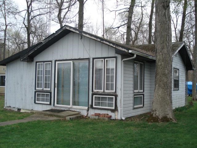 3235 E Stahl Rd, Monon, IN 47959 photo 1