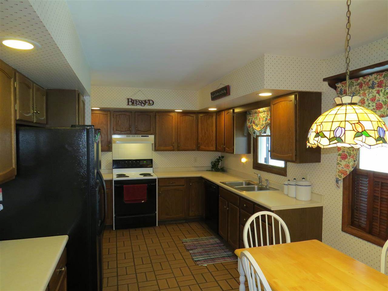 14135 Kimberly Ln, Middlebury, IN 46540 photo 3