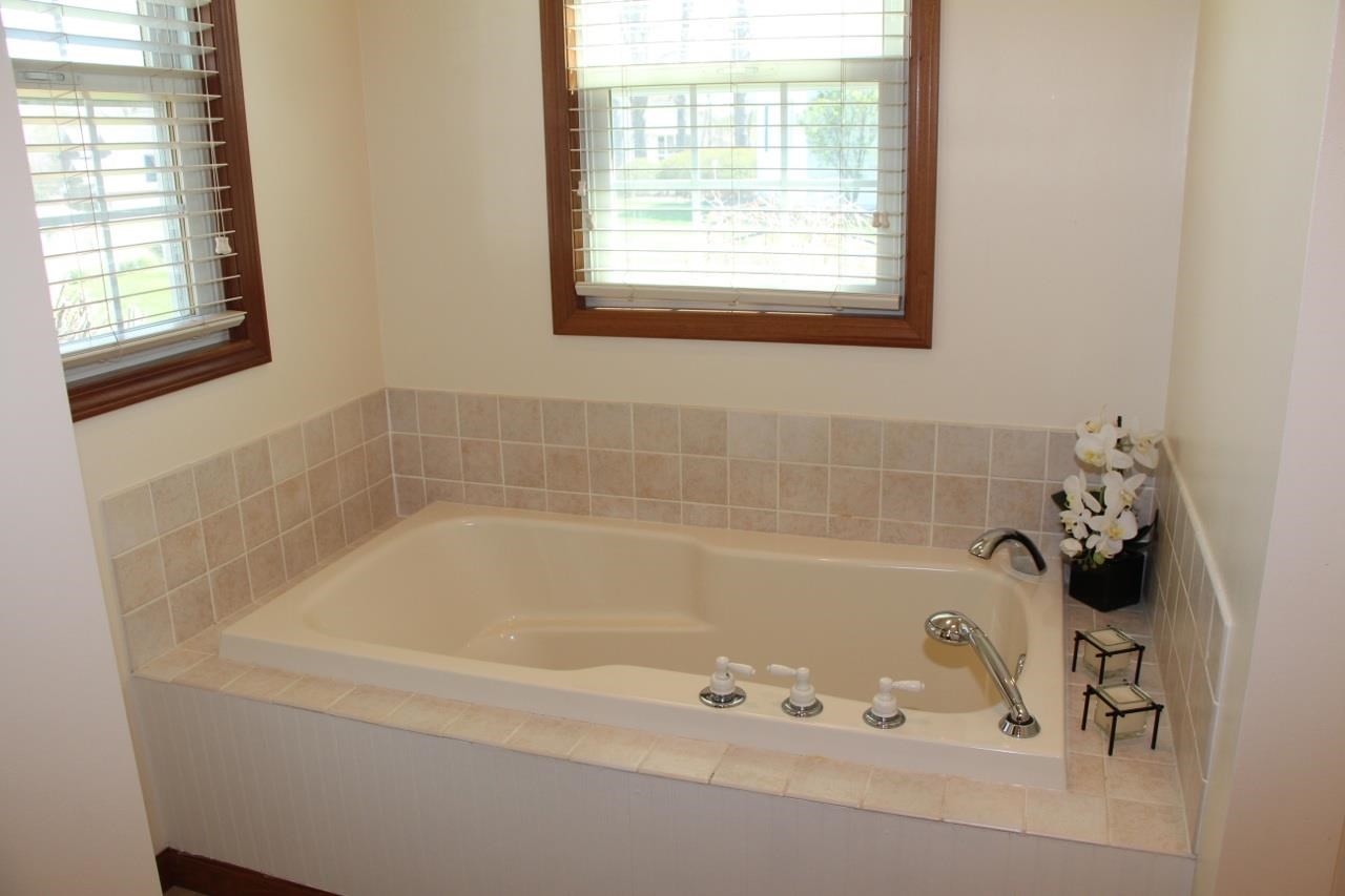 2608 Wildwood Ln, Winona Lake, IN 46590 photo 19