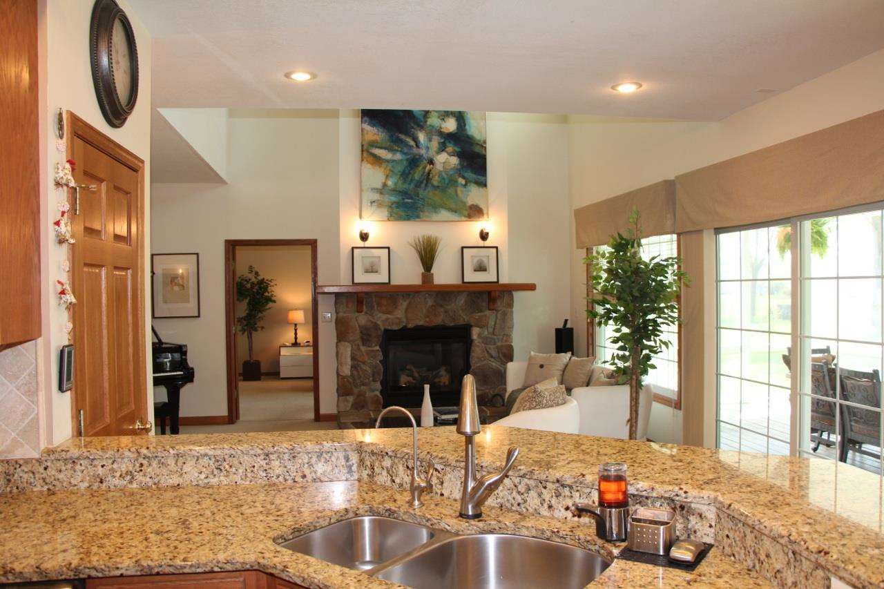 2608 Wildwood Ln, Winona Lake, IN 46590 photo 4