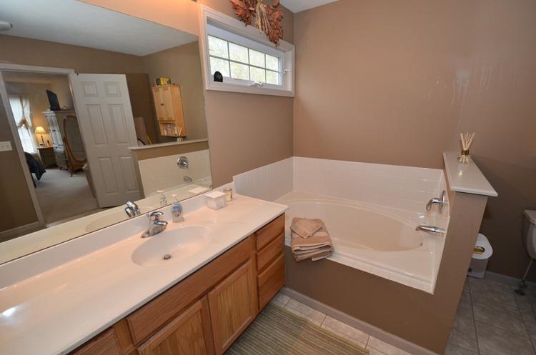 3934 Harrison Creek Ct, Mishawaka, IN 46544 photo 21