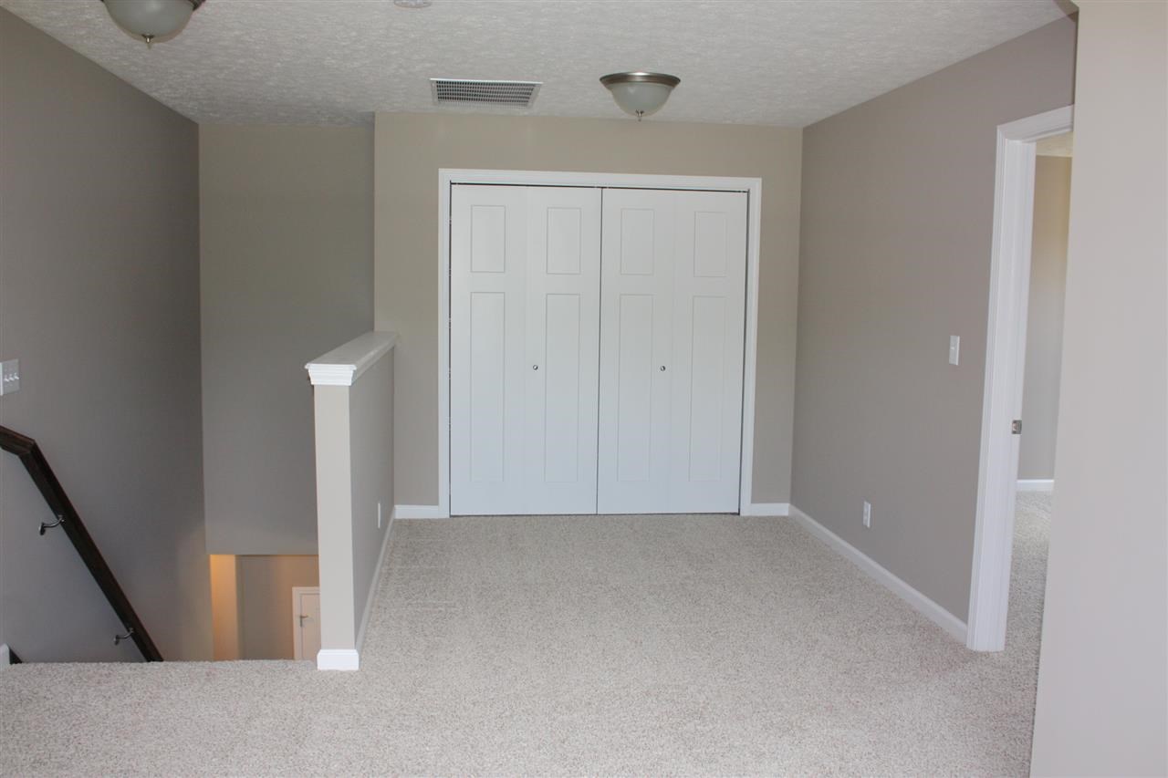 615 Bluegrass Trl, Kokomo, IN 46901 photo 9