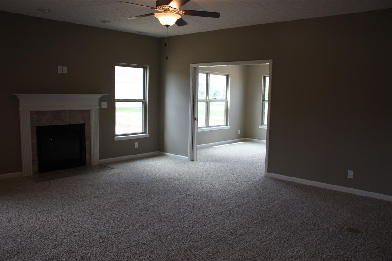 615 Bluegrass Trl, Kokomo, IN 46901 photo 3