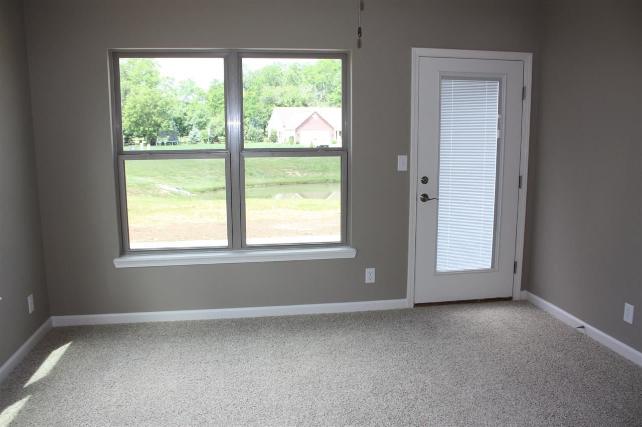 615 Bluegrass Trl, Kokomo, IN 46901 photo 4