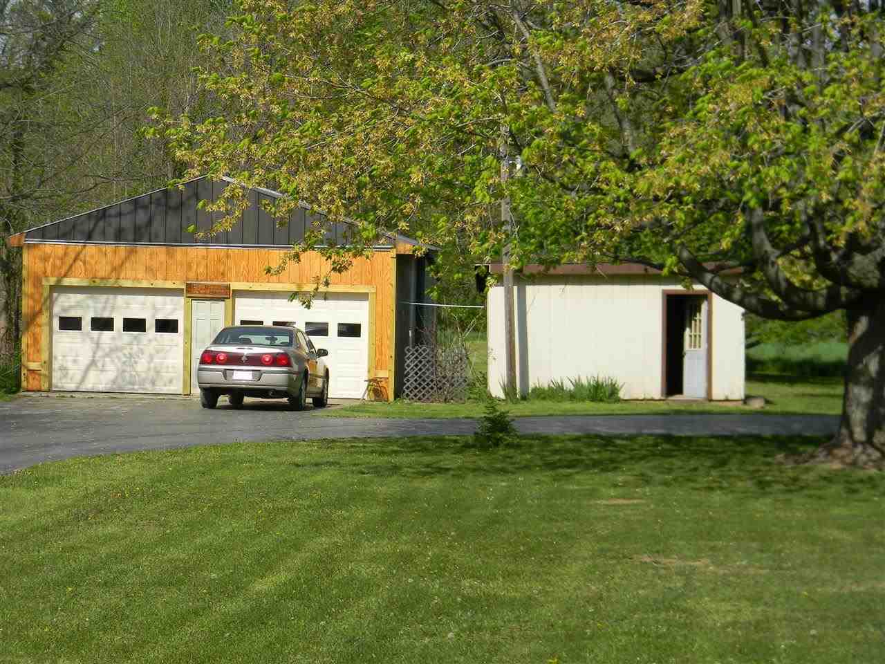 4501 Garrard Chapel Rd, Bowling Green, IN 47833 photo 2